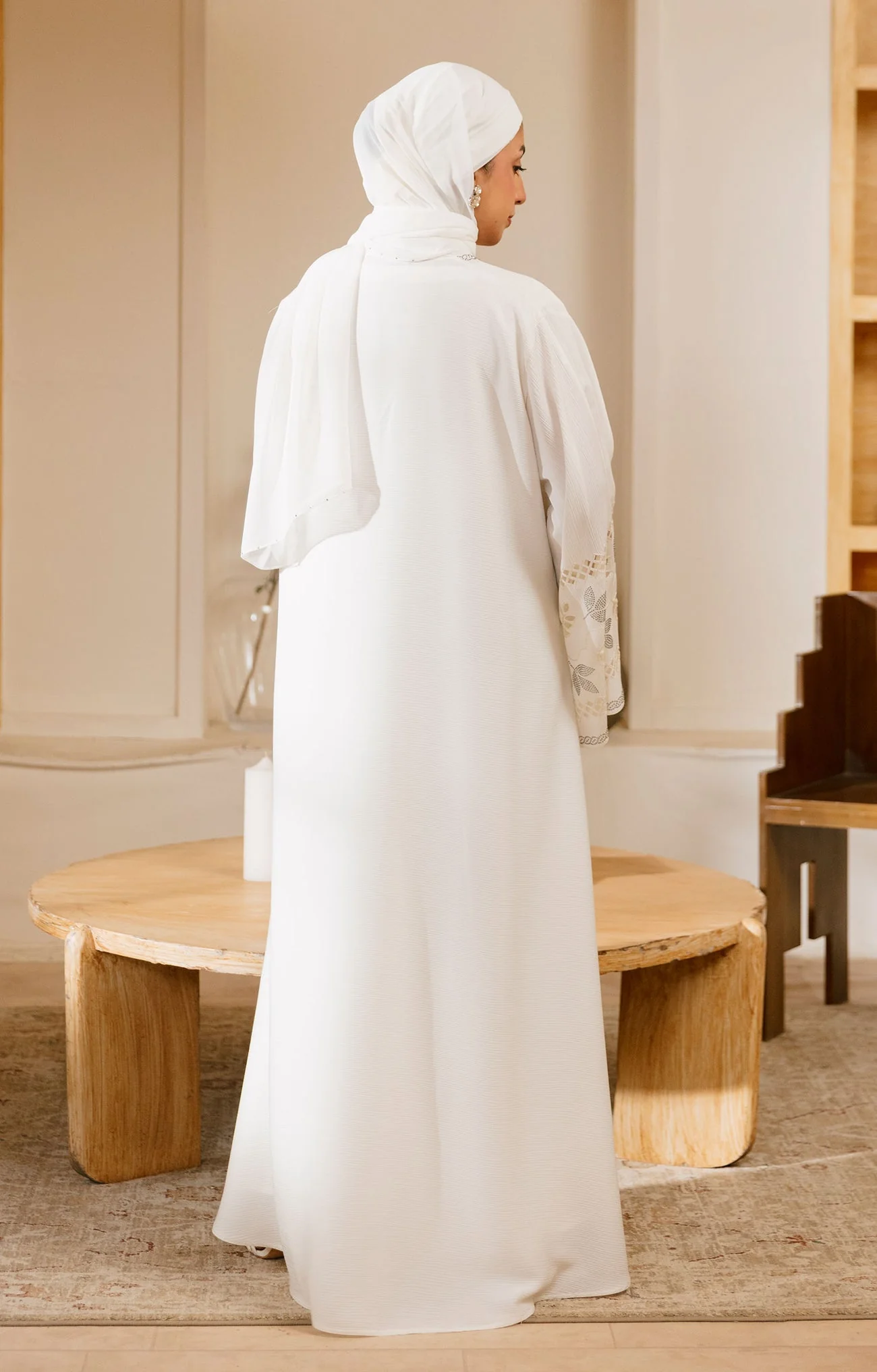 Aroha White Abaya - Image 3