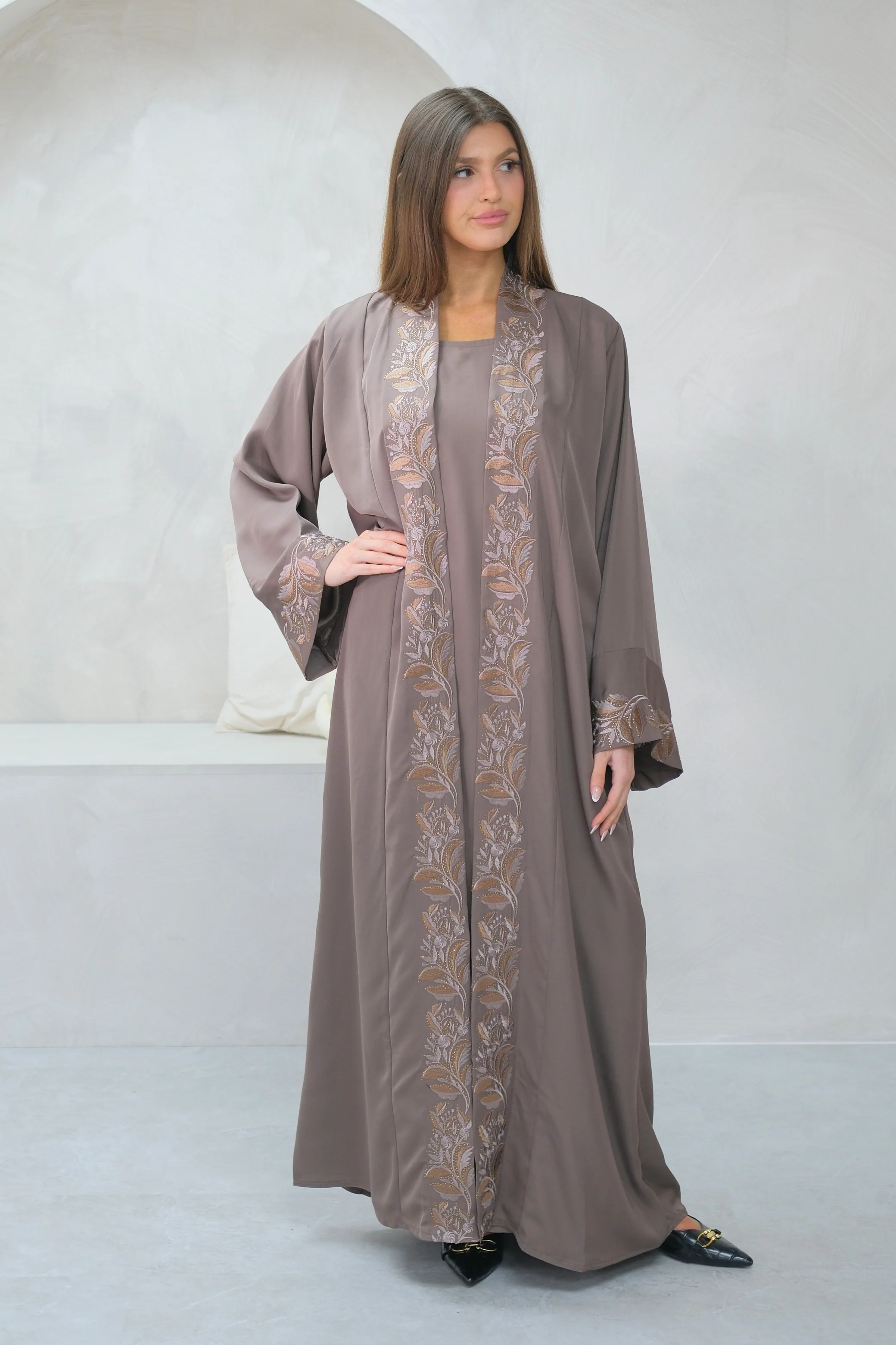 Desert Bloom Abaya - Image 7