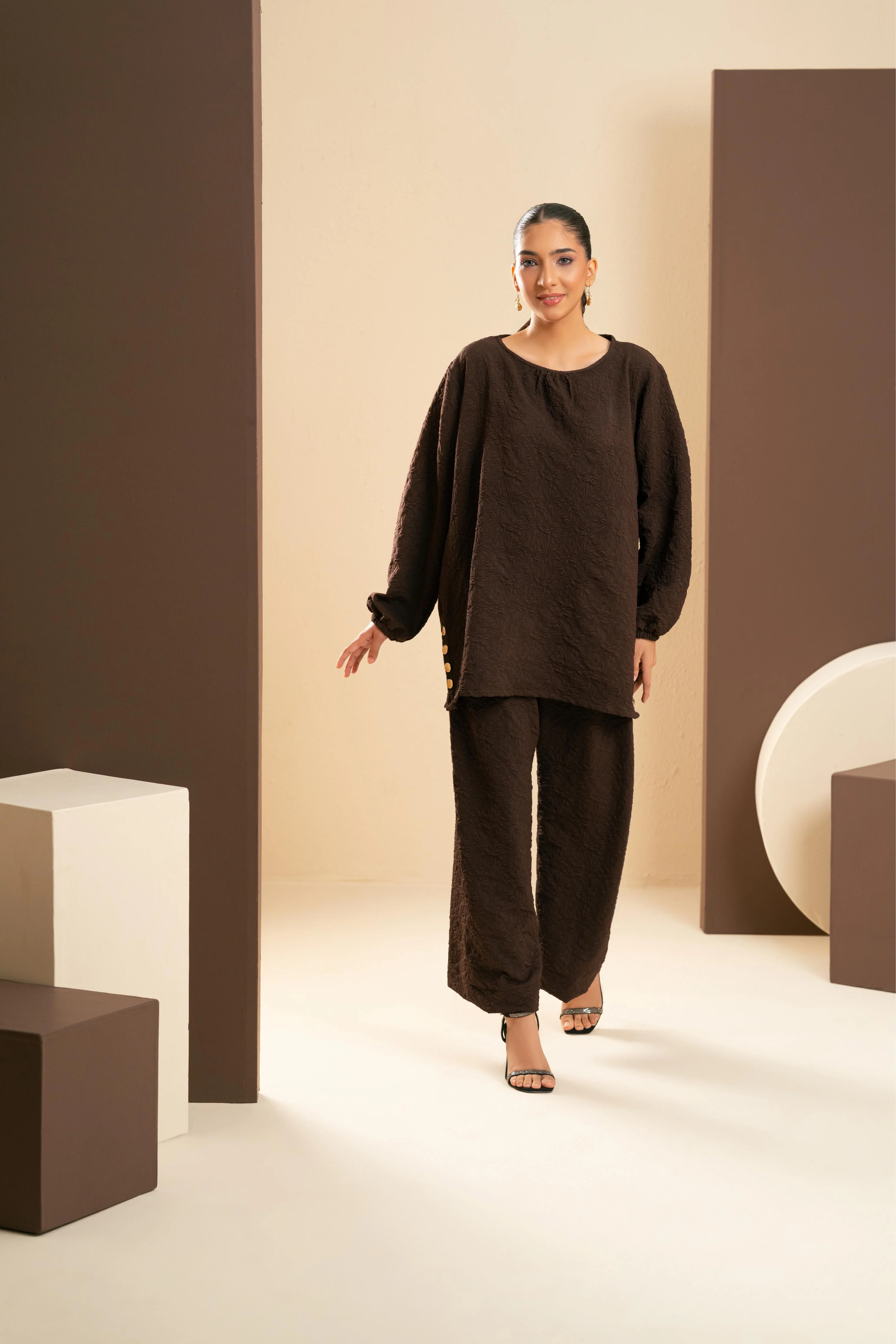 Mahogany Textura Co-Ord - Image 4