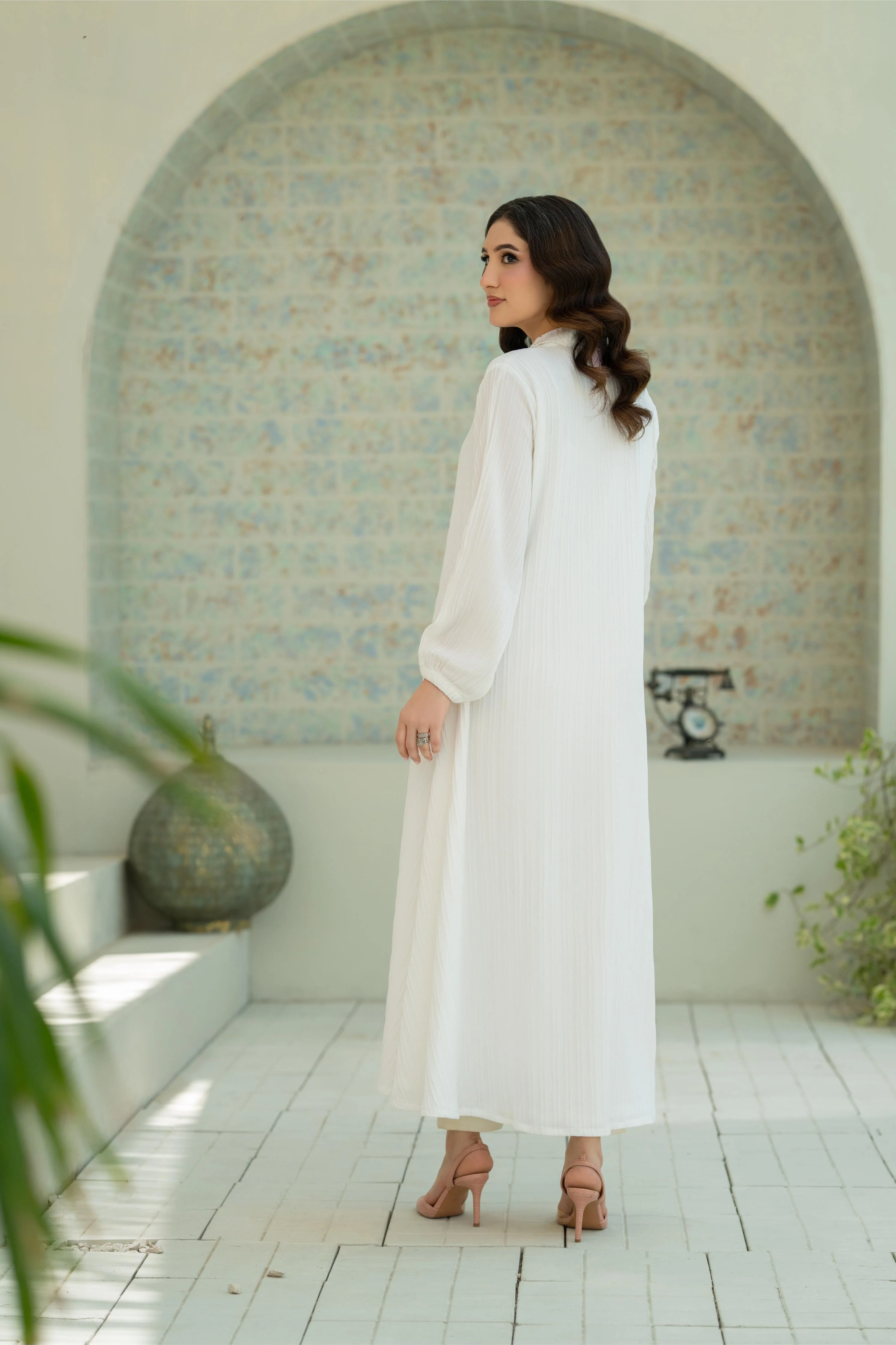 Textured White Flow Dress - Image 3