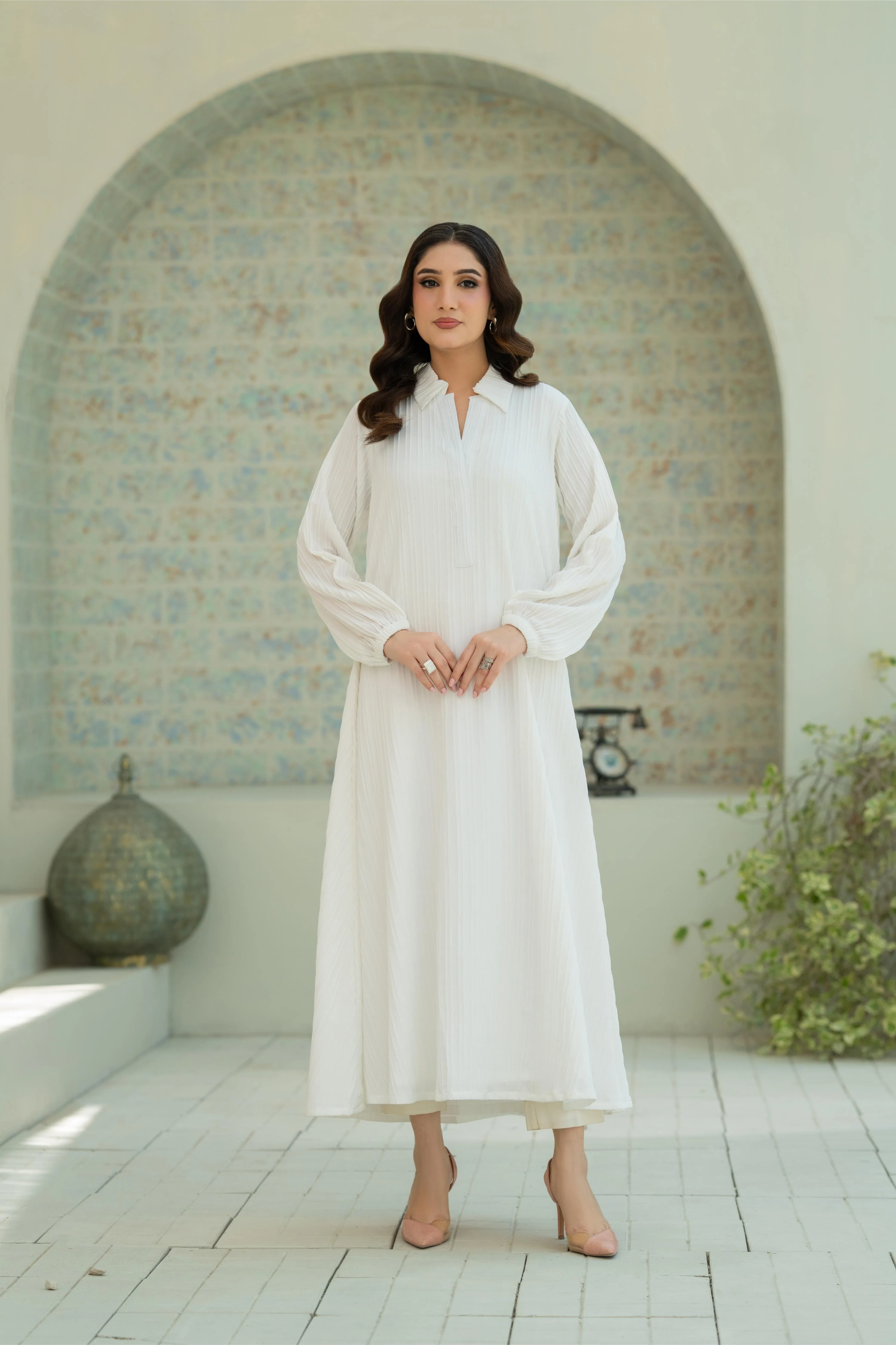 Textured White Flow Dress - Image 4