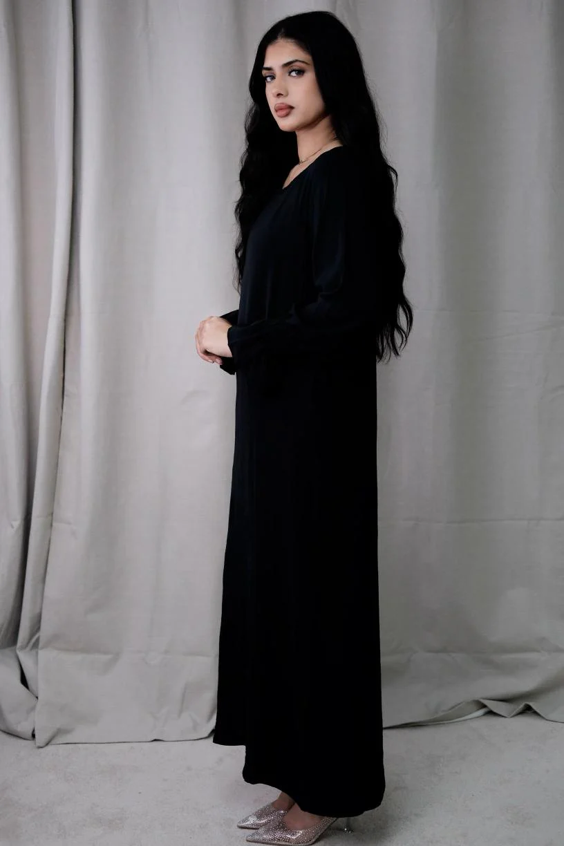 Essential Basic Black Abaya - Image 3