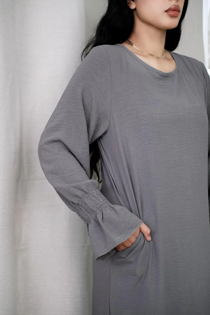 Essential Basic Dark Grey Abaya - Image 6