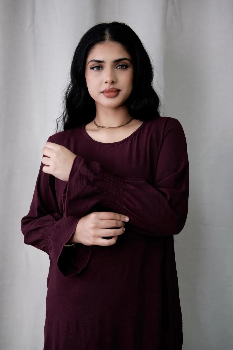 Essential Basic Maroon Abaya - Image 4