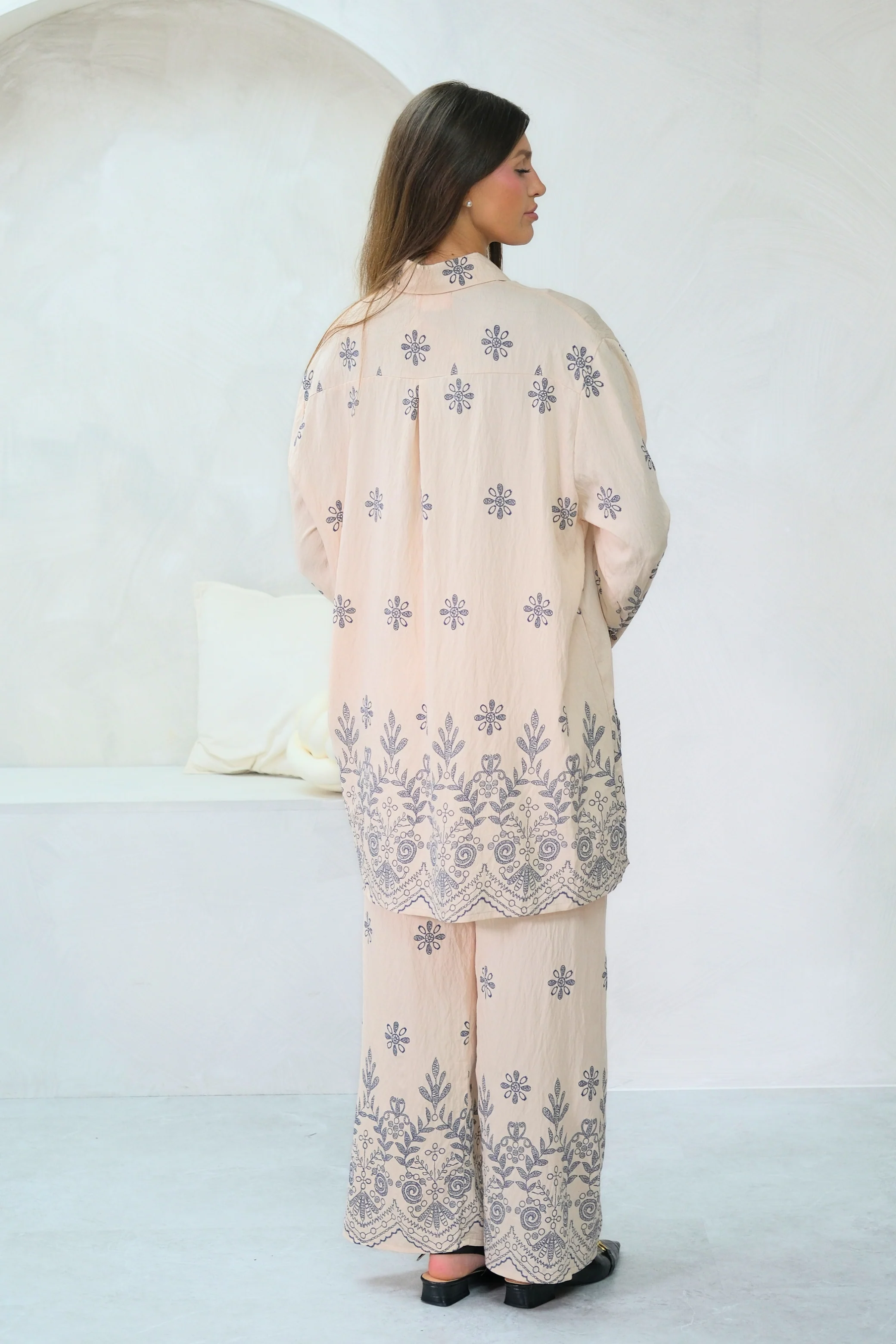 Indigo Fleur Cream Co-Ord - Image 5