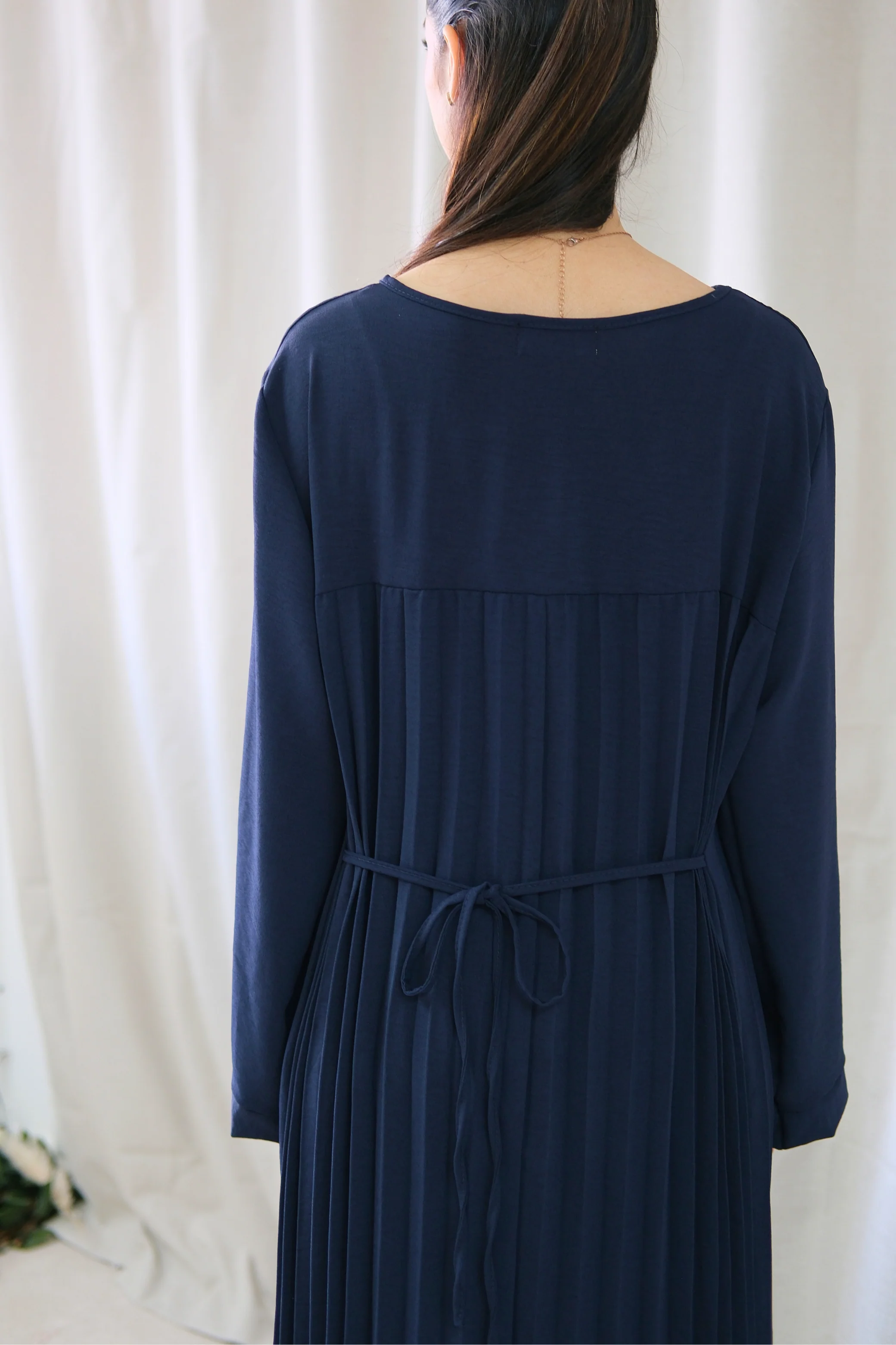 Aria Navy Pleated Dress - Image 5