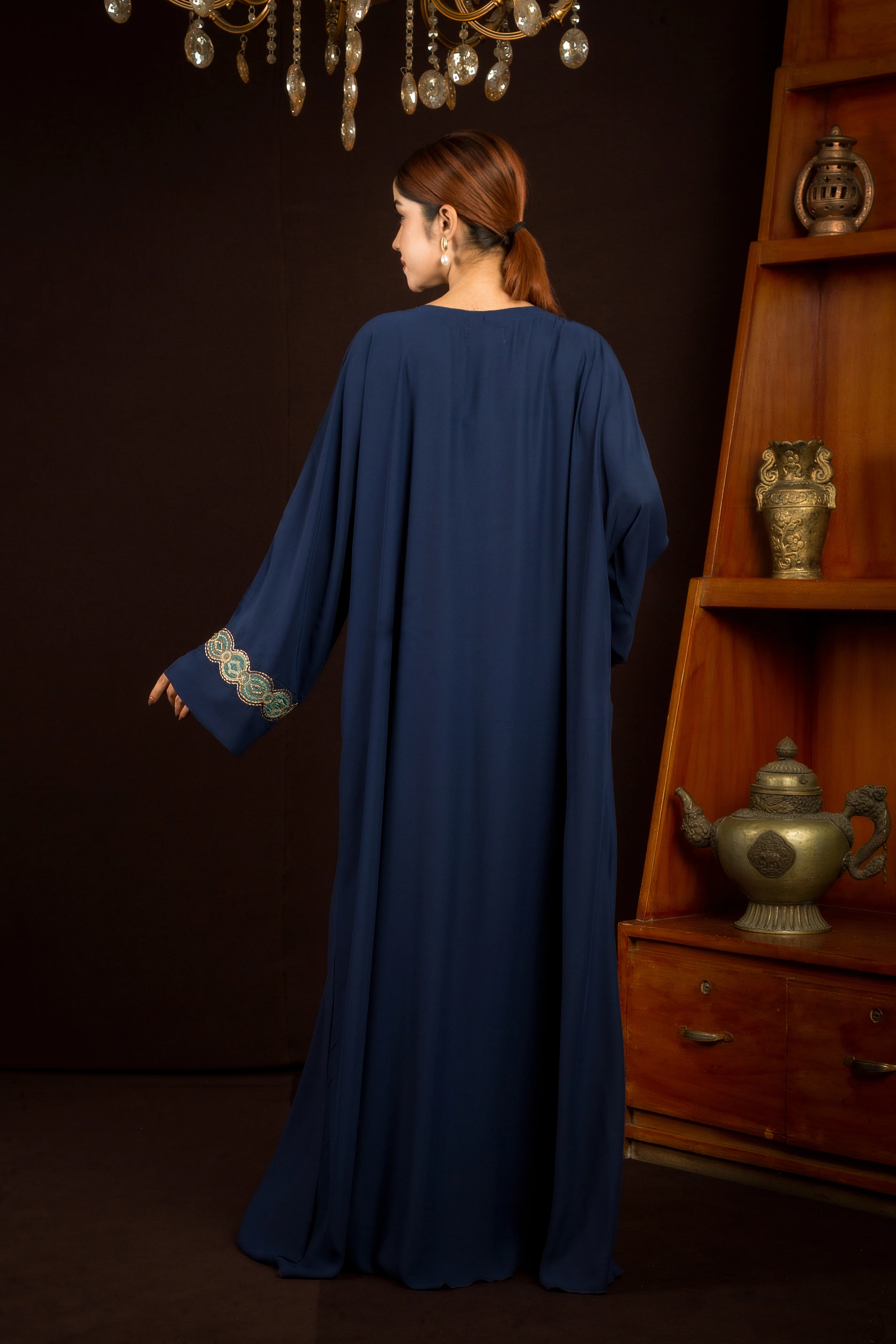 Zahara Navy Abaya - Image 3